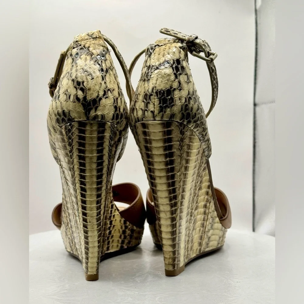 Tory Burch Livia Snakeskin Wedge Sandals‎ Size 8 – Tan Leather Espadrilles